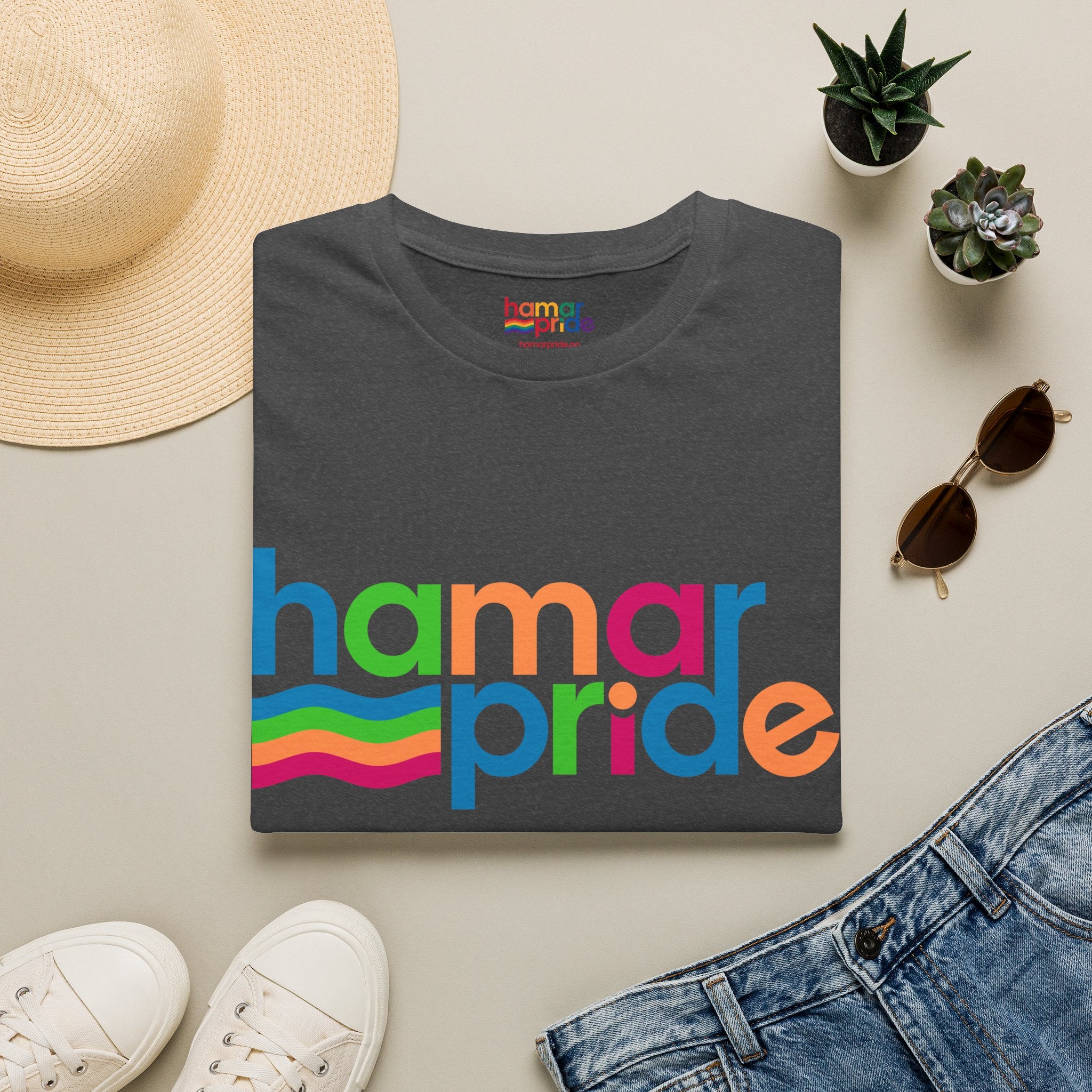 Hamar Pride Tee - Panromantic Pride