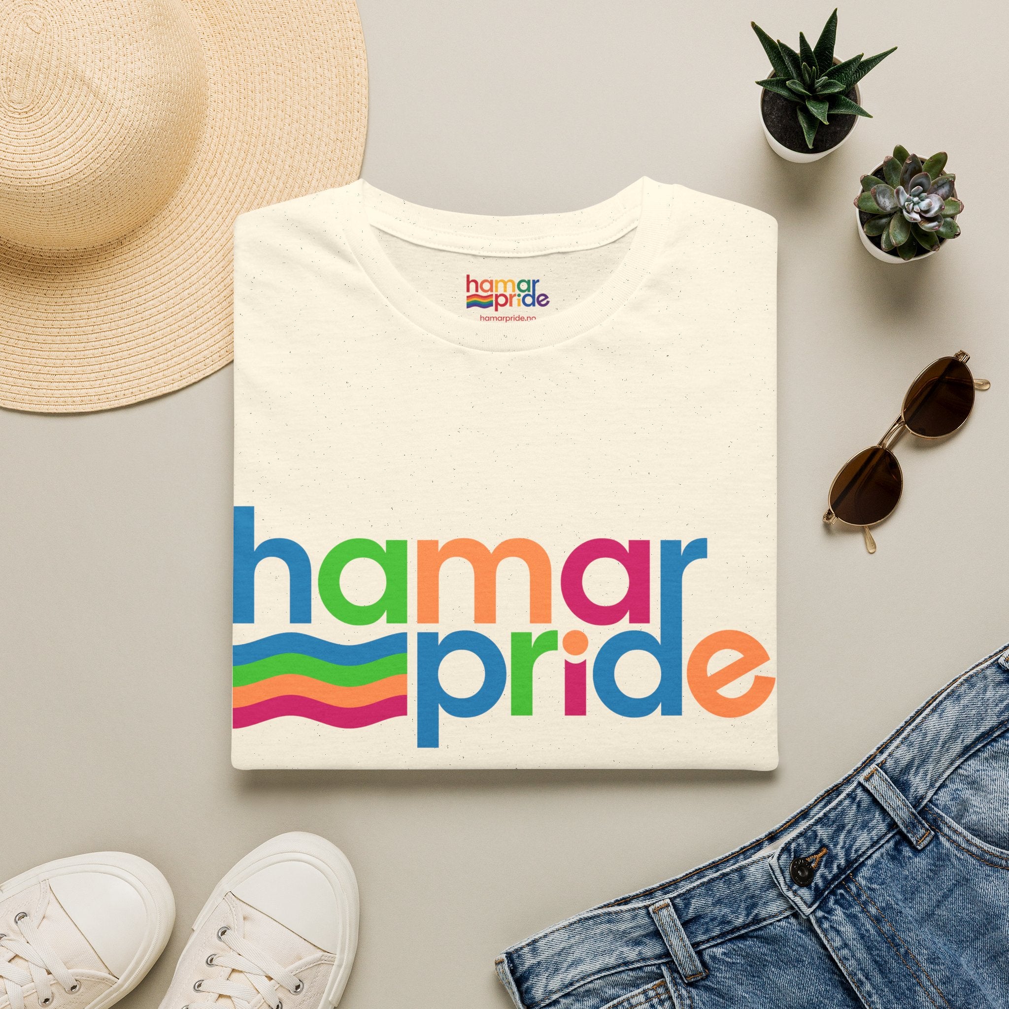 Hamar Pride Tee - Panromantic Pride